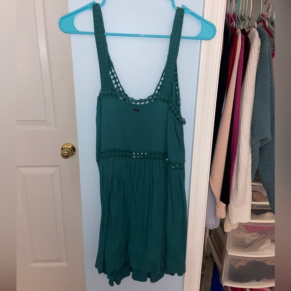 O’neill Dress - Picture 2 of 4